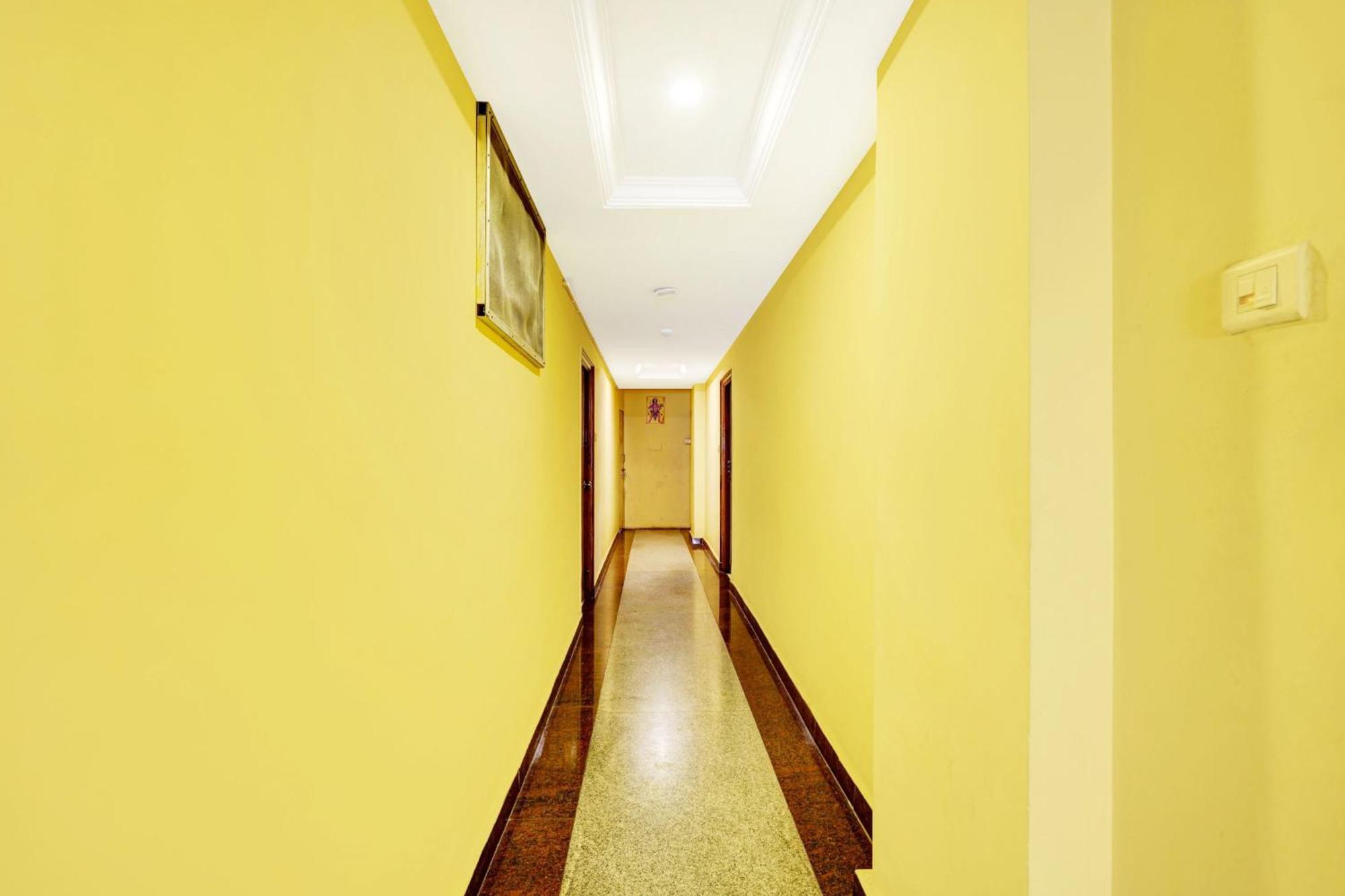 Super Hotel O Padmavathi Puram Near Railway Station Tirupati Exteriér fotografie